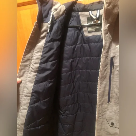 Men’s North Face 2018 Winter Olympics Snowboard Jacket - Picture 10 of 13